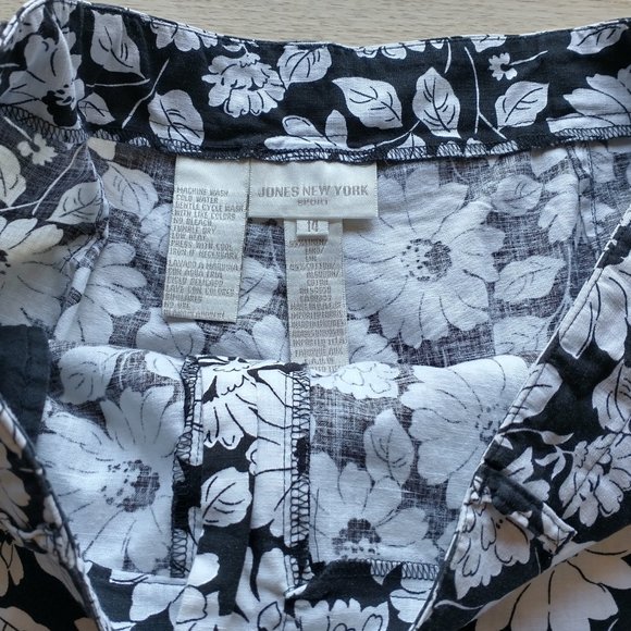 Jones NY Sport Linen Cotton Blend Floral Shorts - Picture 4 of 6